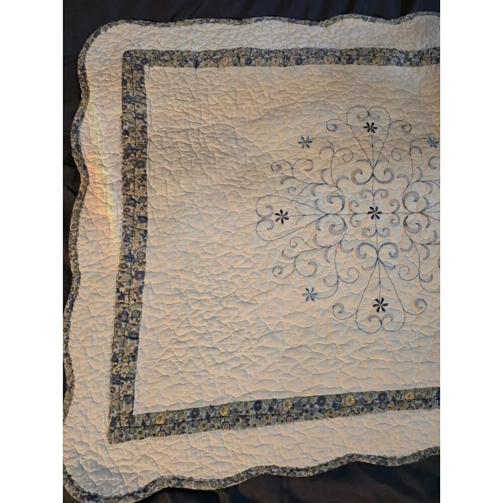 Retro Grannycore Quilted Embroidered Pillowcase